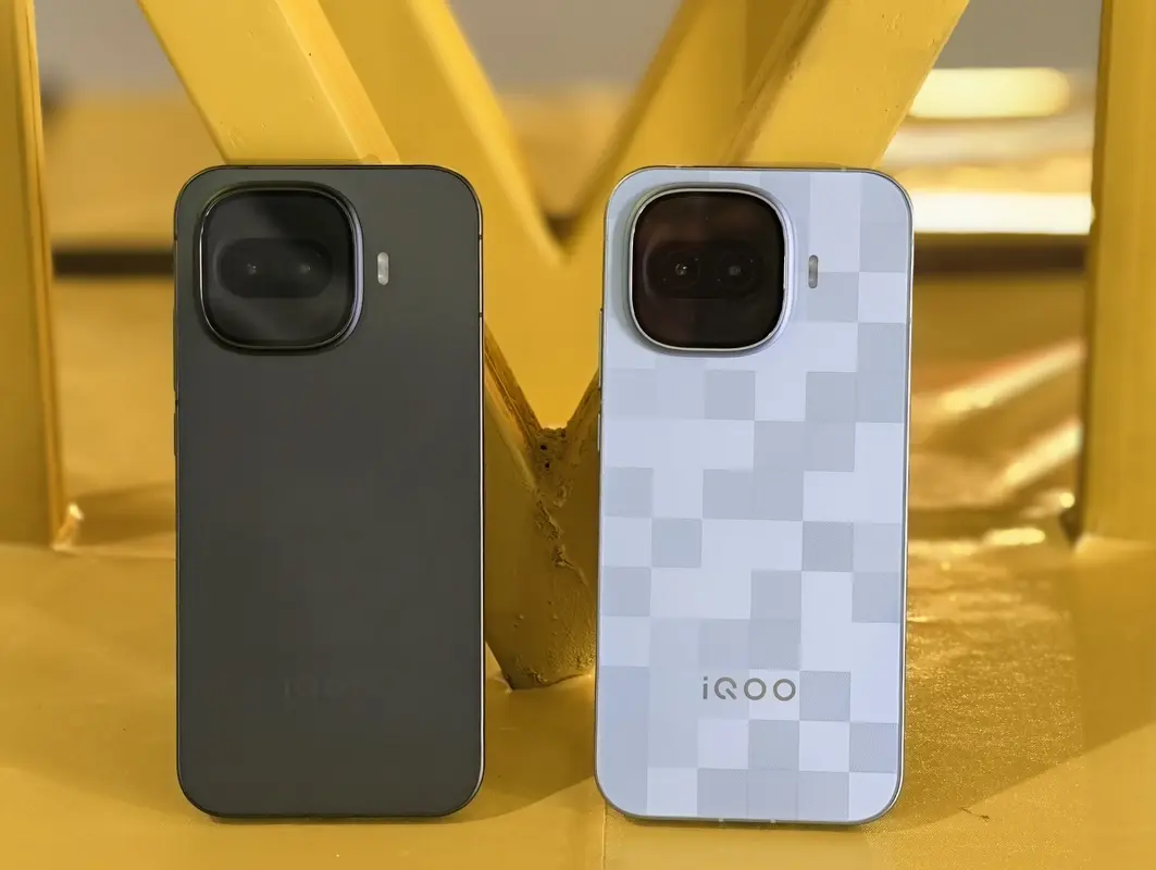 iQOO 15R Display and Camera Specs Confirmed Before Launch