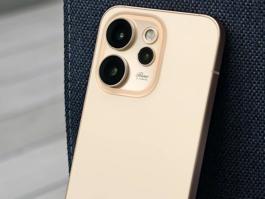 Oppo Reno15 Pro обзор