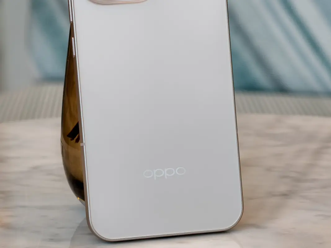 Oppo Reno15 Pro обзор
