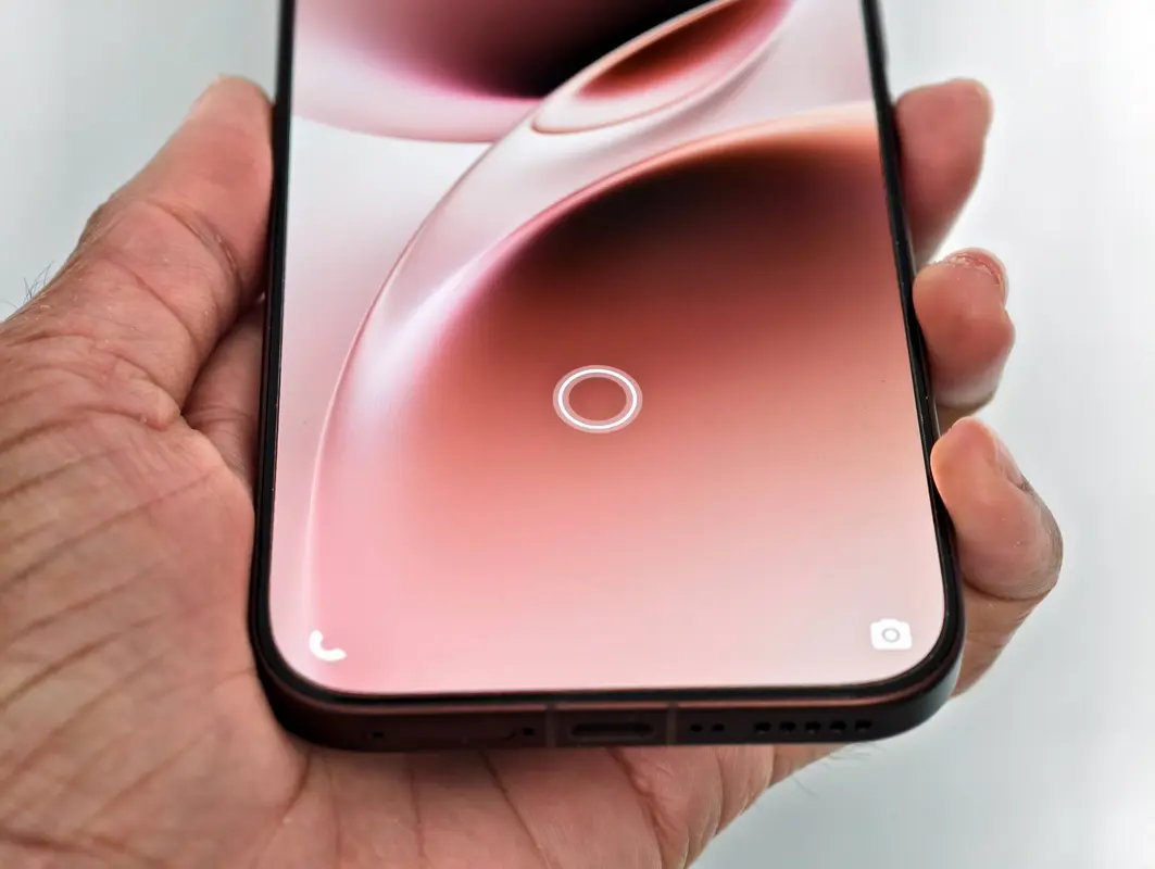 Первый взгляд на vivo V70 Elite