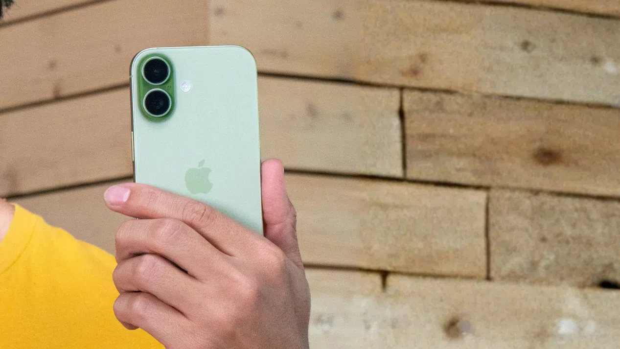 Каждый 4-й активный смартфон — iPhone, сообщает Counterpoint