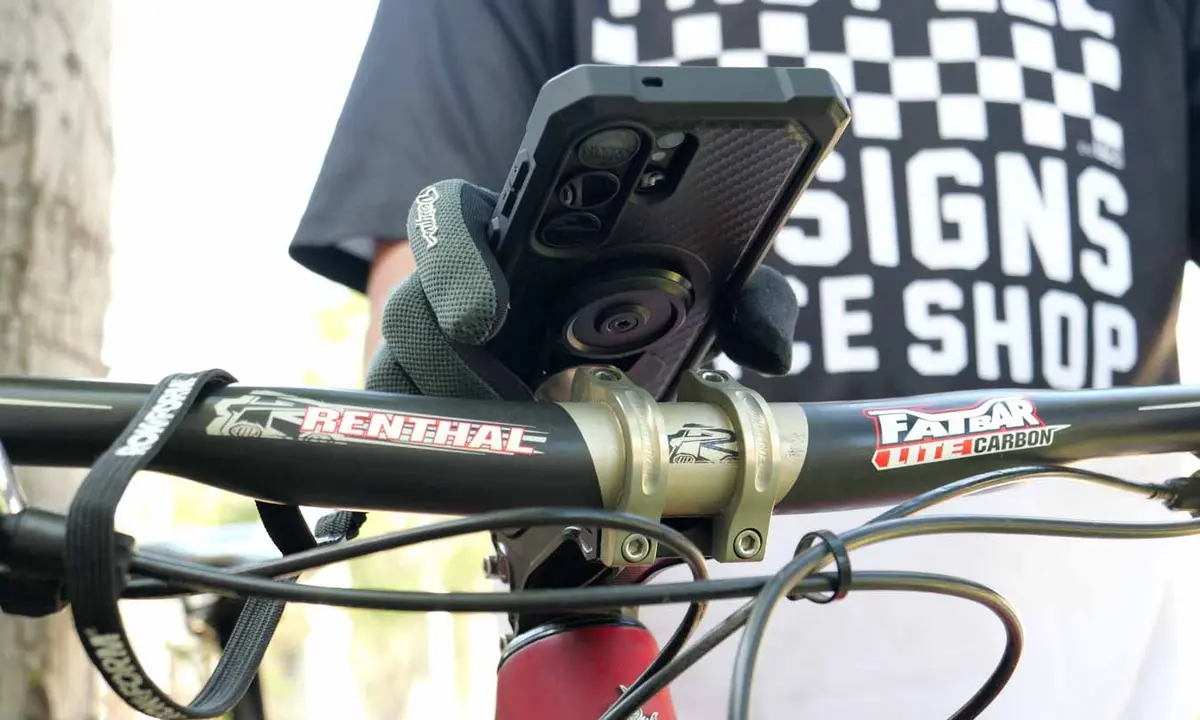 ROKFORM представила защитные чехлы для Samsung Galaxy S26