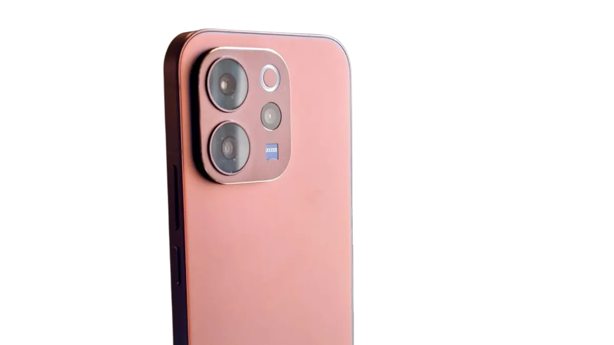 Первый взгляд на vivo V70 Elite: AMOLED-экран и камеры ZEISS