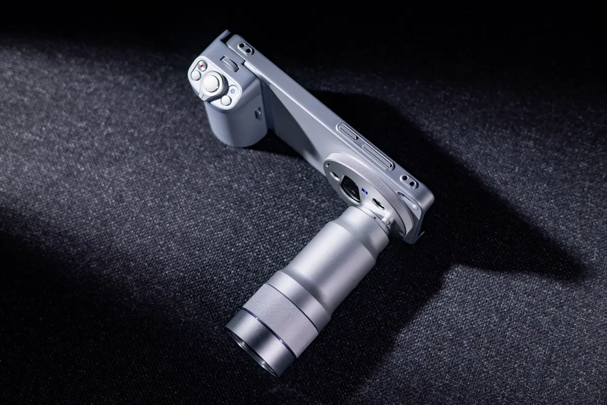 vivo X300 Ultra представлен на MWC с 400-мм телеобъективом